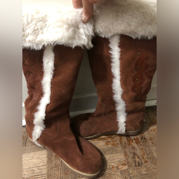 Jessica Simpson signature fur lined high top boots - Picture 2 of 8